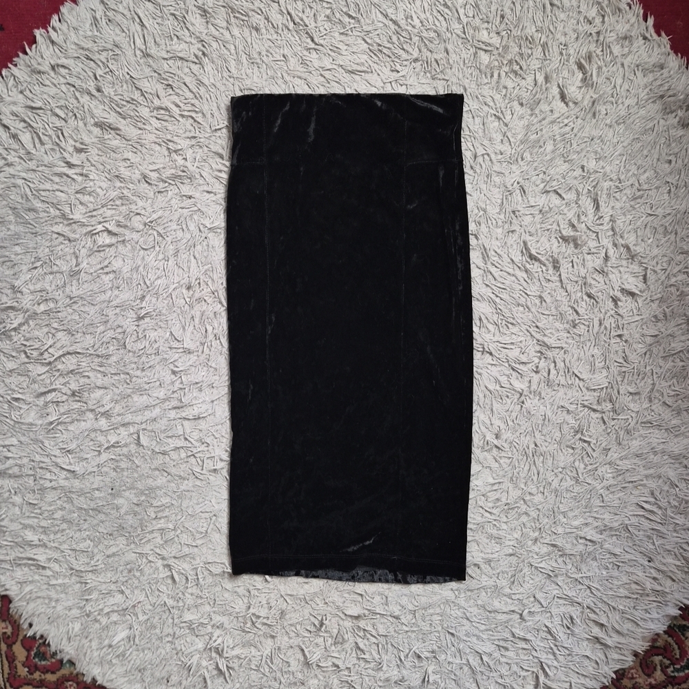 BCBGeneration Crushed Velvet Skirt Velveteen Velvety Black Size XS Extra Small ✨